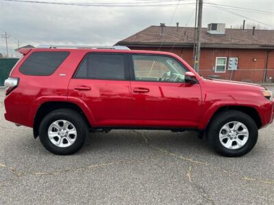 2015 Toyota 4Runner SR5   - Photo 6 - Layton, UT 84041