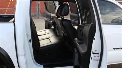 2021 Toyota Tacoma TRD Off-Road   - Photo 17 - Layton, UT 84041