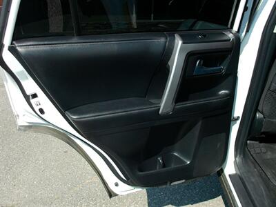 2015 Toyota 4Runner SR5   - Photo 20 - Layton, UT 84041