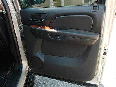2013 GMC Yukon XL SLT   - Photo 23 - Layton, UT 84041