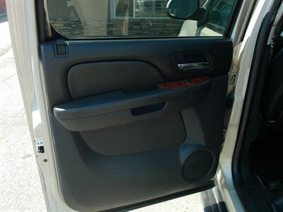 2013 GMC Yukon XL SLT   - Photo 20 - Layton, UT 84041