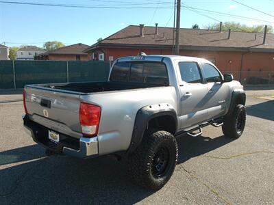 2017 Toyota Tacoma SR5 V6   - Photo 5 - Layton, UT 84041