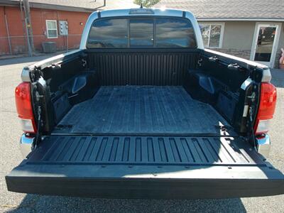 2017 Toyota Tacoma SR5 V6   - Photo 7 - Layton, UT 84041