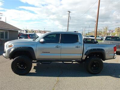2017 Toyota Tacoma SR5 V6   - Photo 2 - Layton, UT 84041