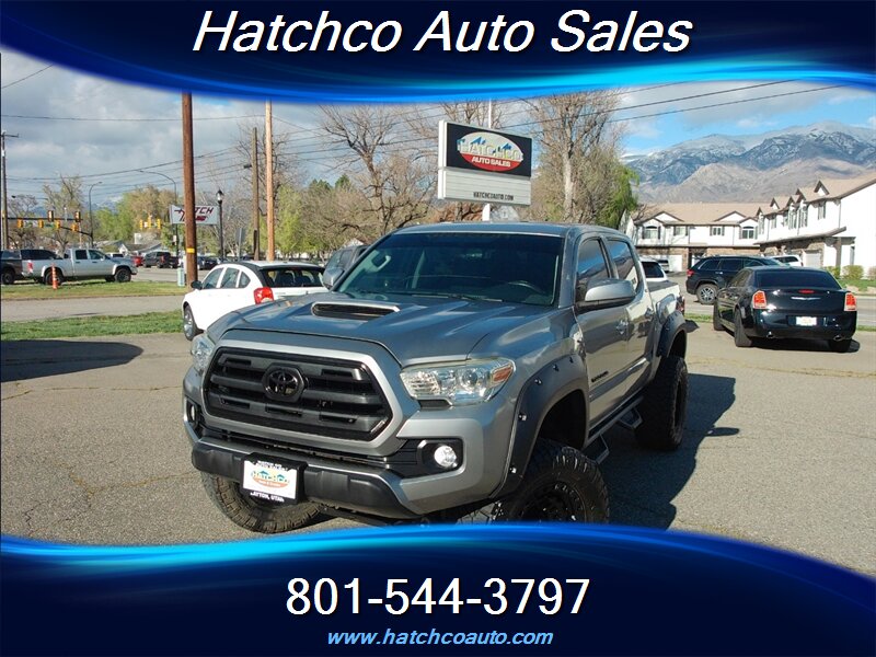 2017 Toyota Tacoma SR5 V6   - Photo 1 - Layton, UT 84041