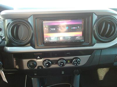 2017 Toyota Tacoma SR5 V6   - Photo 20 - Layton, UT 84041