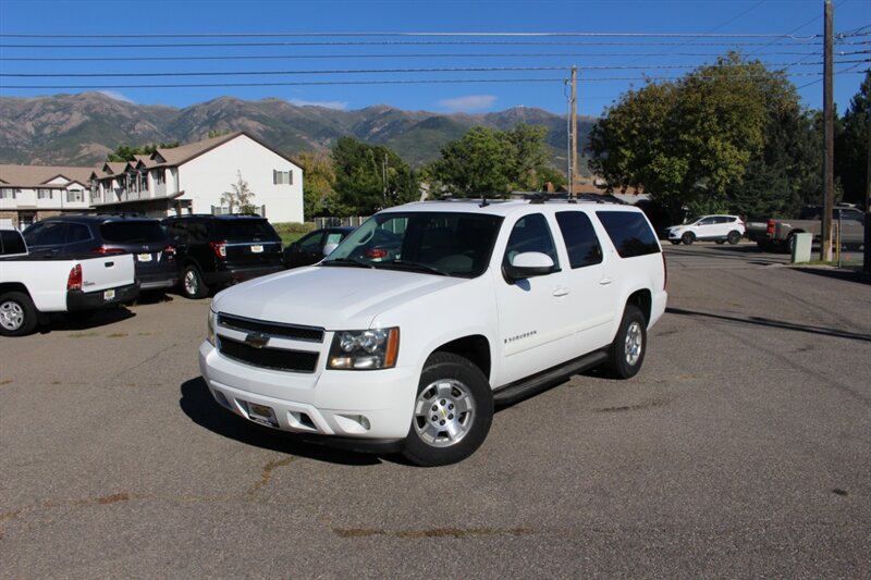 2007 Chevrolet Suburban LT  