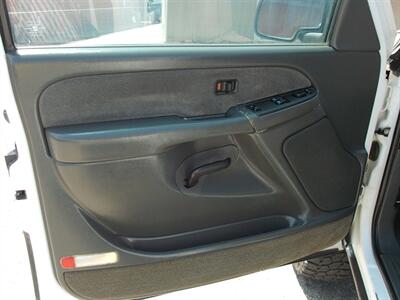 2003 Chevrolet Silverado 1500 LT   - Photo 18 - Layton, UT 84041