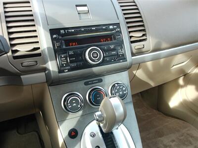 2011 Nissan Sentra 2.0 S   - Photo 14 - Layton, UT 84041