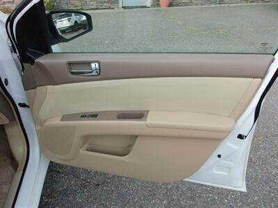 2011 Nissan Sentra 2.0 S   - Photo 23 - Layton, UT 84041