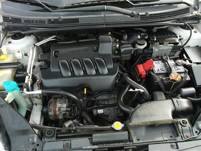 2011 Nissan Sentra 2.0 S   - Photo 10 - Layton, UT 84041