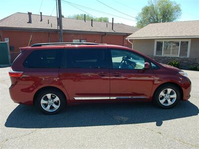 2016 Toyota Sienna LE 8-Passenger   - Photo 6 - Layton, UT 84041