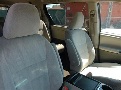 2016 Toyota Sienna LE 8-Passenger   - Photo 26 - Layton, UT 84041