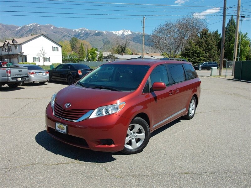 2016 Toyota Sienna LE 8-Passenger  