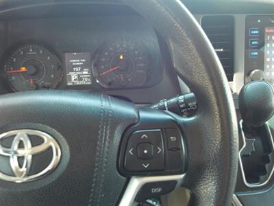 2016 Toyota Sienna LE 8-Passenger   - Photo 16 - Layton, UT 84041