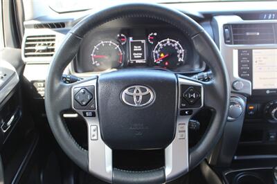 2022 Toyota 4Runner SR5 Premium   - Photo 14 - Layton, UT 84041