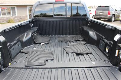 2015 Toyota Tacoma TRD Off-Road   - Photo 6 - Layton, UT 84041