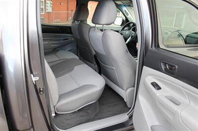 2015 Toyota Tacoma TRD Off-Road   - Photo 17 - Layton, UT 84041