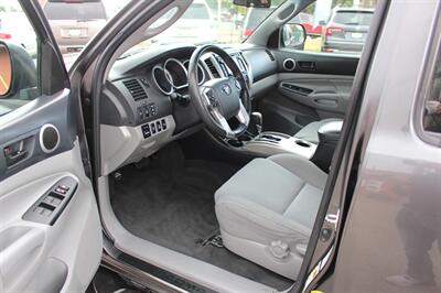 2015 Toyota Tacoma TRD Off-Road   - Photo 13 - Layton, UT 84041