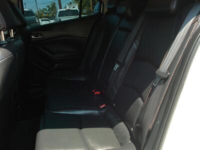 2015 Mazda Mazda3 s Touring   - Photo 19 - Layton, UT 84041