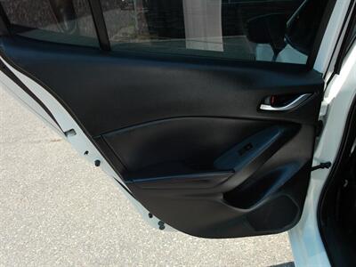 2015 Mazda Mazda3 s Touring   - Photo 20 - Layton, UT 84041