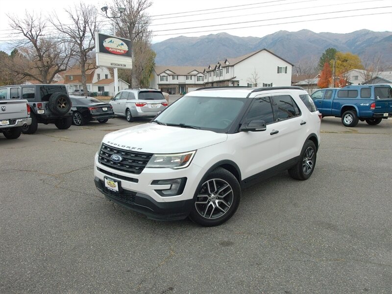 2017 Ford Explorer Sport  