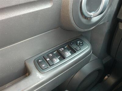 2007 Dodge Nitro SXT   - Photo 15 - Layton, UT 84041