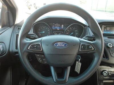 2017 Ford Focus SE   - Photo 15 - Layton, UT 84041