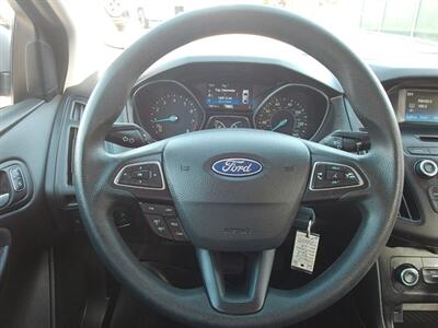 2017 Ford Focus SE   - Photo 14 - Layton, UT 84041