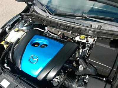 2013 Mazda Mazda3 i Sport   - Photo 11 - Layton, UT 84041