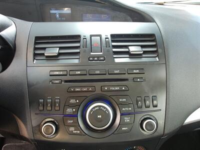 2013 Mazda Mazda3 i Sport   - Photo 22 - Layton, UT 84041