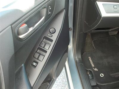 2013 Mazda Mazda3 i Sport   - Photo 14 - Layton, UT 84041