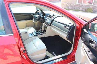 2014 Toyota Camry LE   - Photo 16 - Layton, UT 84041
