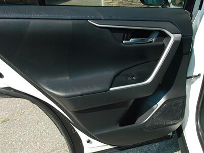 2020 Toyota RAV4 Hybrid XSE   - Photo 22 - Layton, UT 84041