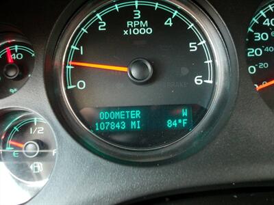 2011 GMC Yukon SLT   - Photo 12 - Layton, UT 84041