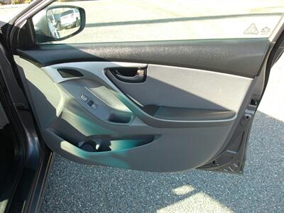 2012 Hyundai ELANTRA GLS   - Photo 25 - Layton, UT 84041