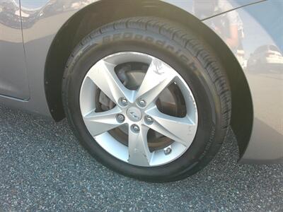 2012 Hyundai ELANTRA GLS   - Photo 9 - Layton, UT 84041