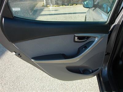 2012 Hyundai ELANTRA GLS   - Photo 20 - Layton, UT 84041