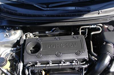 2012 Kia Forte EX   - Photo 21 - Layton, UT 84041