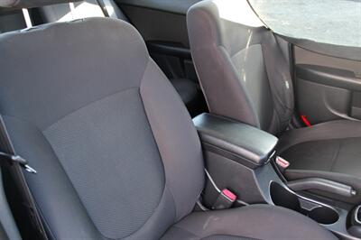 2012 Kia Forte EX   - Photo 19 - Layton, UT 84041