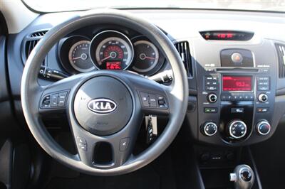 2012 Kia Forte EX   - Photo 12 - Layton, UT 84041