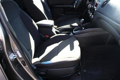 2012 Kia Forte EX   - Photo 20 - Layton, UT 84041