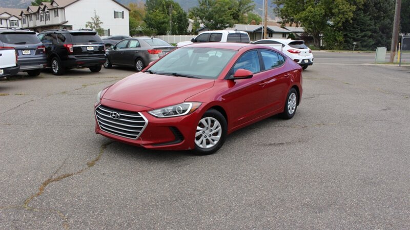 2017 Hyundai ELANTRA SE  