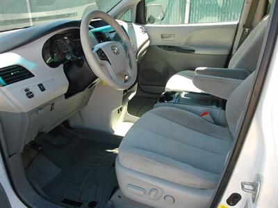 2013 Toyota Sienna LE 8-Passenger   - Photo 14 - Layton, UT 84041
