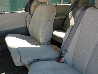 2013 Toyota Sienna LE 8-Passenger   - Photo 21 - Layton, UT 84041