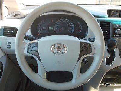 2013 Toyota Sienna LE 8-Passenger   - Photo 16 - Layton, UT 84041