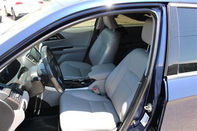 2017 Honda Accord EX-L V6   - Photo 13 - Layton, UT 84041