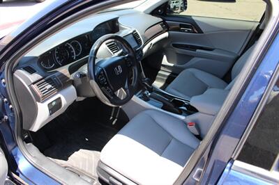 2017 Honda Accord EX-L V6   - Photo 12 - Layton, UT 84041