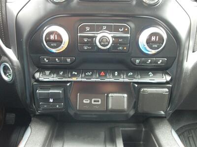2020 GMC Sierra 3500HD Denali Ultimate   - Photo 18 - Layton, UT 84041