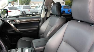 2016 Lexus GX 460   - Photo 13 - Layton, UT 84041